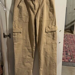 American Eagle women’s cargo pants excellent condition size 6